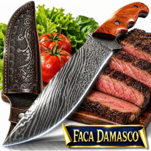 Faca Bravos Rustica Artesanal Aco Estilo Damasco 23mm Full Tang Cabo Carvalho E Bainha Couro Decorada Ideal Para Churrasco Caca Pesca Cortes De Carnes Espessas Para Presente De Luxo Ou Coleção